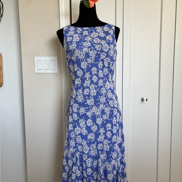 Springtime Blue and White Floral Dress - Picture 1 of 5